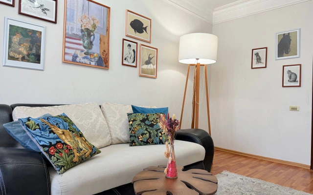 Квартира Просторная 3-комнатная с Видом на Джума Мечеть в Центре Махачкалы