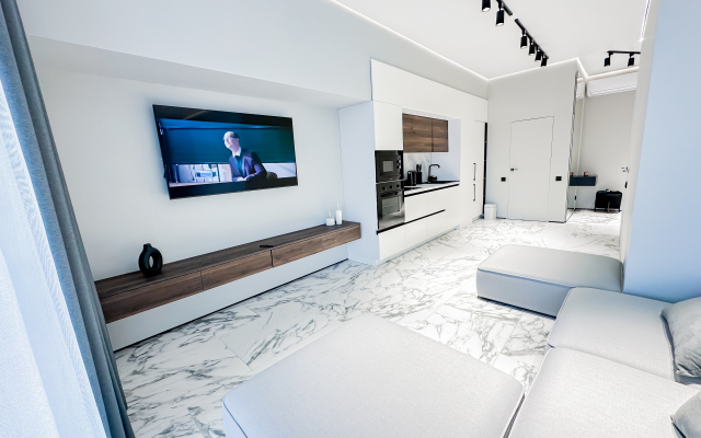 Dvukhurovnevye s basseynom Apartments