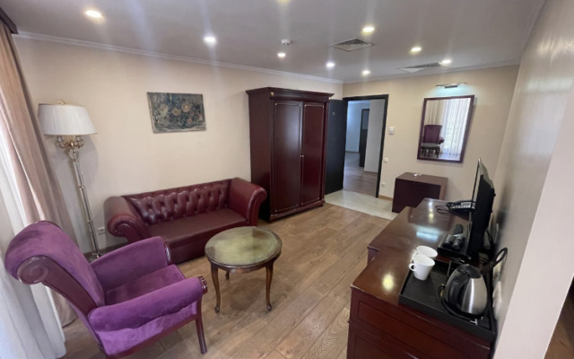 Natali Metekhi Palace Hotel - Image 3