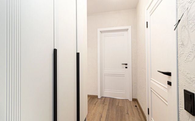 2 Nochi Na Ulitse Imeni Machugi 166b/1 Flat