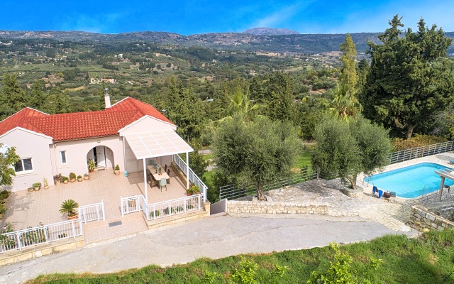 Вилла Chrysallis Heated Pool