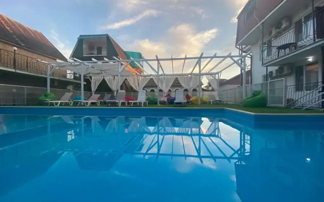 Клуб-отель Релакс