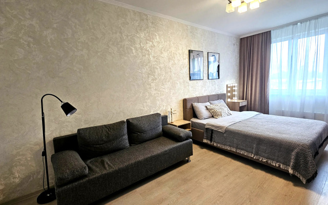 Uyutnaya Odnokomnatnaya C Balkonom Flat