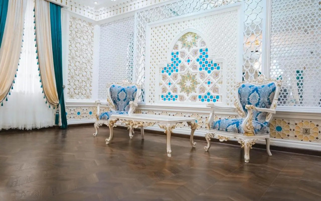 Kangurt Grand Hotel