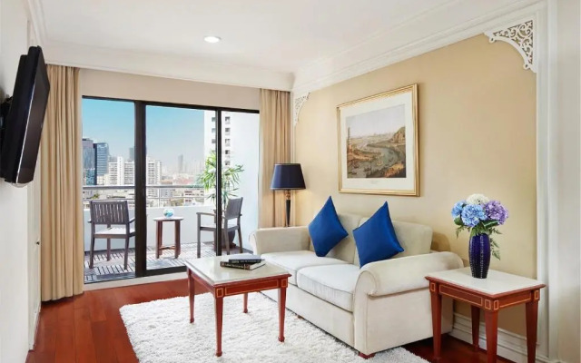 Отель Centre Point Hotel Sukhumvit 10