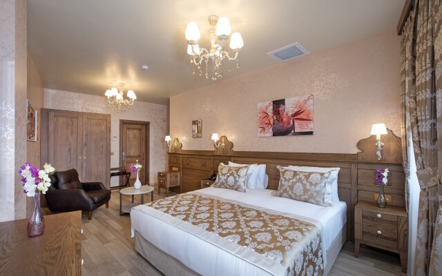 Perapolis Hotel