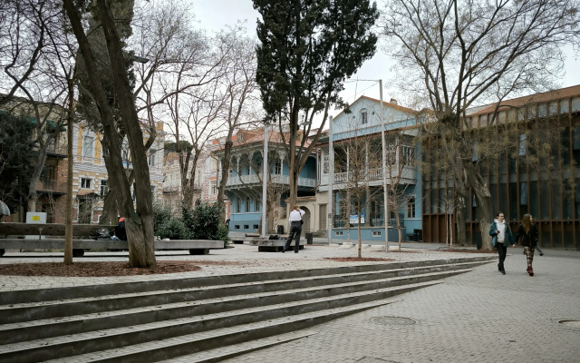 Частный Дом Tbilisi Central Apartment