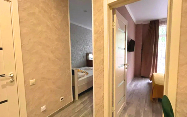 Nizhneimeritinskaya Bukhta Art-Layt Siti Apartments