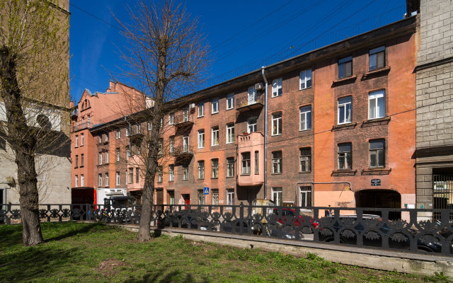 Na Izhorskoy Svetlye Apartments