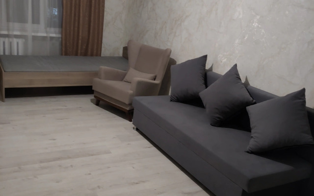 2-K Ulitsa Krasny Spusk 26 Flat