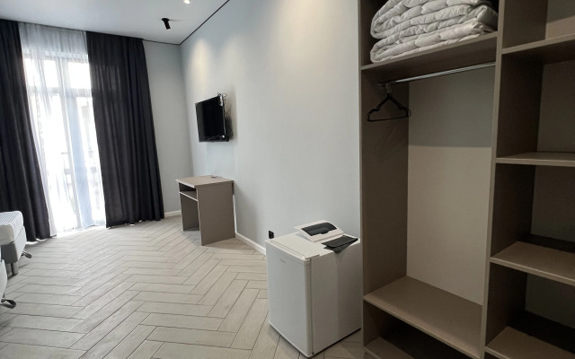Hotel Aurora Inn Gagra