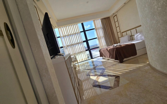 Golden Beach By Sham Baku Hotel