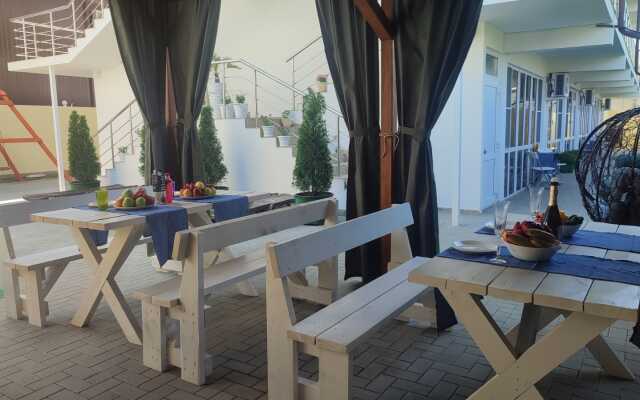 Aysberg Guest House with city view