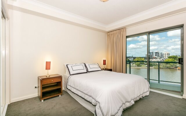 Апартаменты River View Suites in the Heart of Brisbane