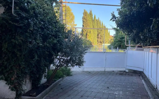 3-Komnatnaya V Tsentre Adlera Flat