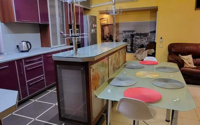 Квартира Уютная трешка