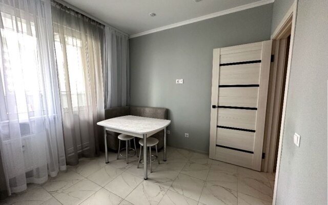 Квартира возле ТЦ Новый Мир