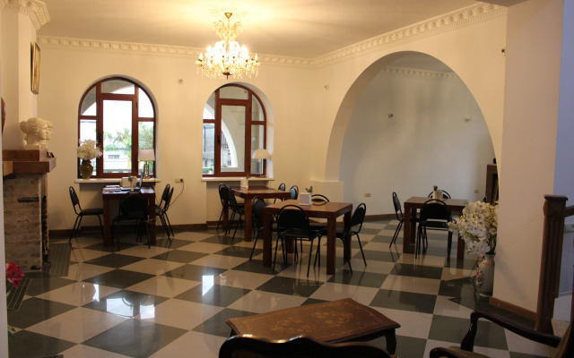 Otyak Hotel