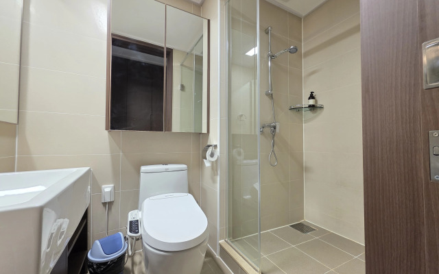 2j Etazh S Shikarnym Vidom Na Mechet, Ryadom S Posol'stvom SSHA Apartment