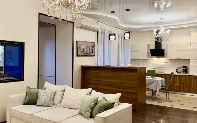 Квартира Happy Grand в престижной локации возле Кремлевской Набережной