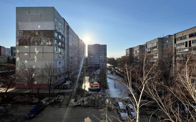 Tolstoy Frunze 8 Apartments