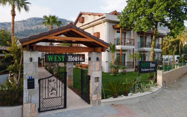 Отель West House Exclusive