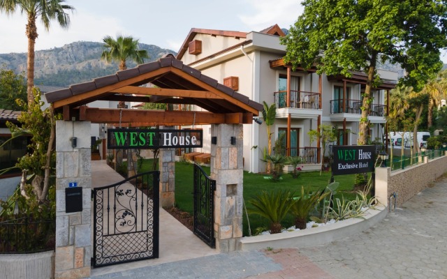 West House Exclusive Hotel