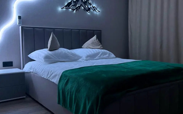 S dizajnerskim remontom v Inozemtsevo Apartments
