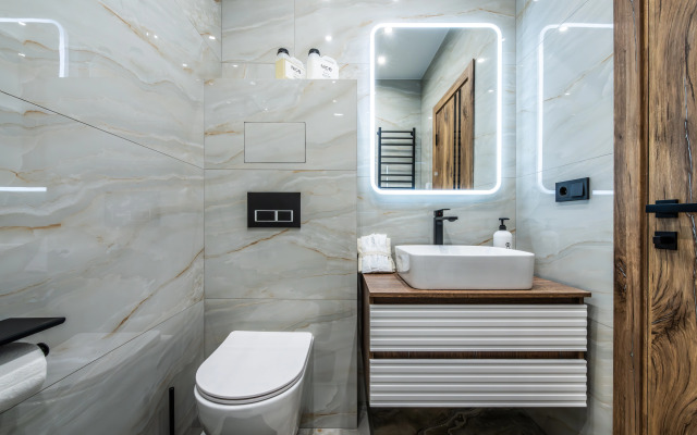 Oplot - «HUGO» - s uedinennoj terrasoj 3 Apartments