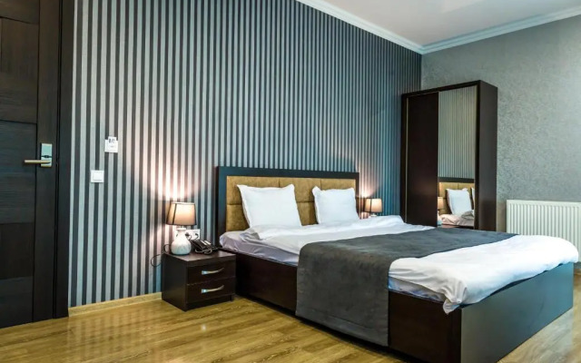 Отель "Вишневый сад"