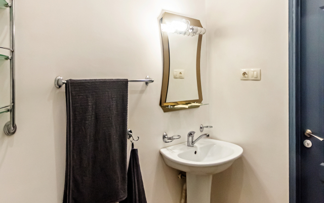 Studiya Na Nikitinskoy 108 Apartments