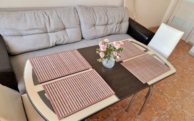 Квартира Краснозвездная 33