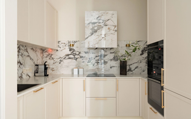 Апартаменты LetYourFlat Lord