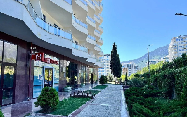 Na Yaltinskoy Ulitse, 12a. Zhk "Shato Luvr" Apartment