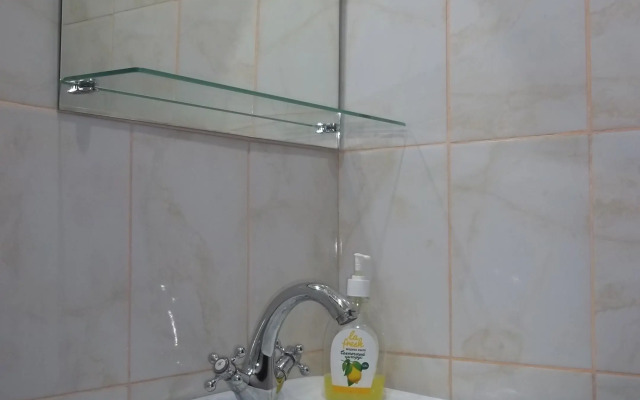 Malogabaritnaya Flat