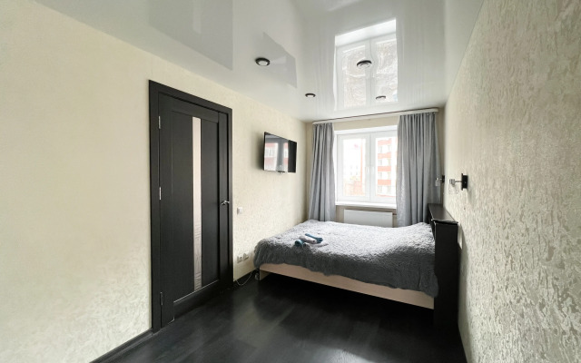 Квартира 2-комнатная на Коминтерна 17