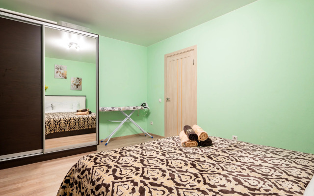 on Yekaterininskaya, 12 Apartament
