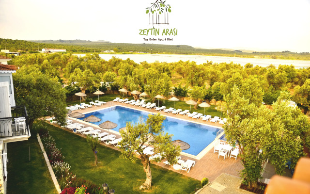 Zeytin Arası Apart Otel