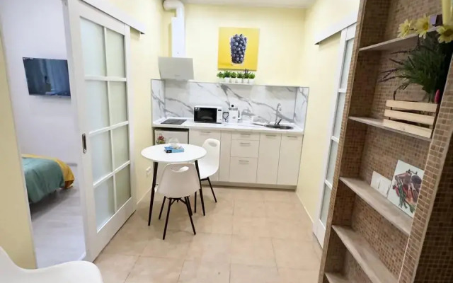 Квартира Двухкомнатная в Центре с Новым Ремонтом