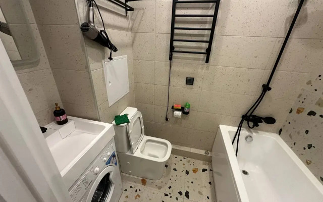 Komfortnaya V 5 Minutakh Ot Metro Elektrozavodskaya Flat