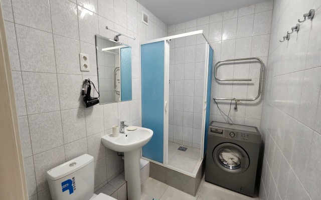 Pervaya Studiya Na Laryushina 4/1 Apartments