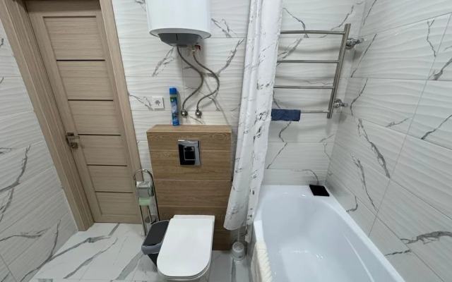 Dvukhkomnatnaya V Zhk Letniy Flat