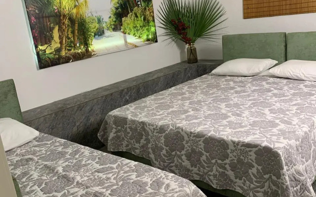 Taunkhaus 6-Mestny s Personalnym Basseynom i Baney Guest House