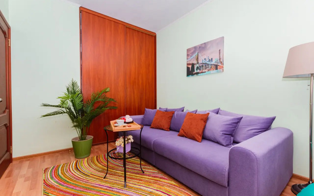 Квартира Прoсторнaя трехкомнатная