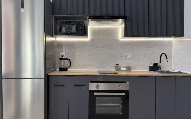 Квартира В доме комфорт класса рядом с Кристаллом