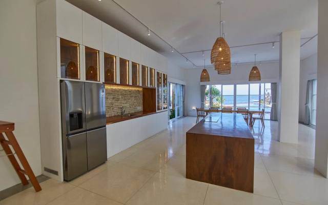 Nalas Villa 5 Bed Room Resort
