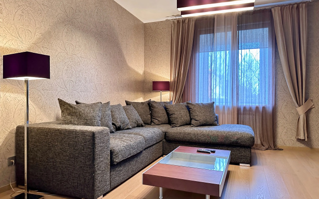 V Poselke Pesochny Flat