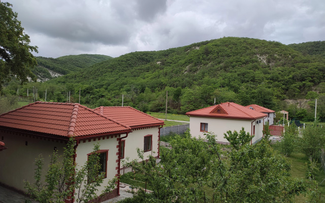 U Chyornogo Morya Private House