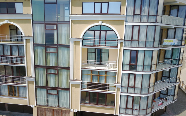 Dolphin Apartments