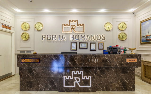 Porta Romanos Hotel